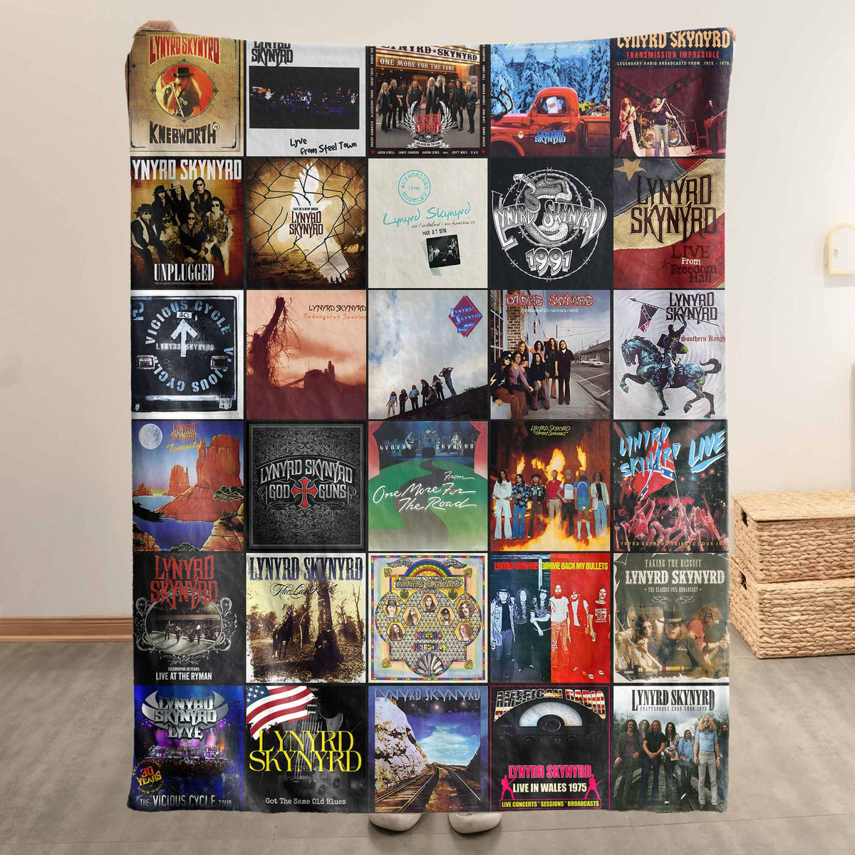 Lynyrd Skynyrd Sherpa Blanket – A Southern Rock Legacy in Every Stitch